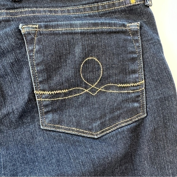 Lucky  Brand cropped jeans, Sofia Skinny, in a stretch denim - Picture 9 of 15